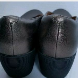Clarks Shoes - WOMEN'S CLARKS ARTISAN CLARIBEL SIZE 9M Clarks Shoes - WOMEN'S CLARKS ARTISAN CLARIBEL SIZE 9M